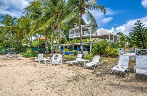 Brighton House | Beach Lover's delight!