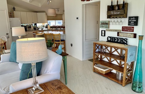 Jamaica Beach House | Beach Lovers 4/2.5, Short Walk 2 Beach & Easy Access, +Views! READ OUR REVIEWS!