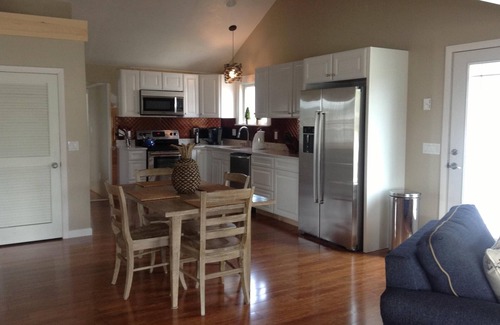 Breakwater Village Cottage | Beach lovers paradise