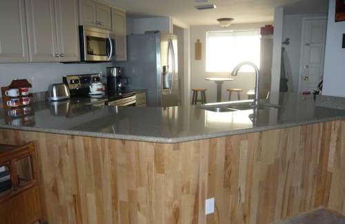 Jacksonville Beach Condo | Beach lovers Dream - BIG LUXURY CONDO! 1500sf