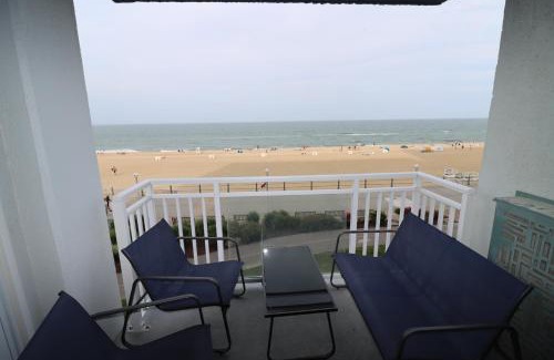 Northeast Virginia Beach Apartment | Beach Luxury Oceanfront