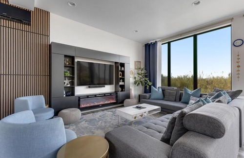 Tierra Del Mar House | Beach N Views