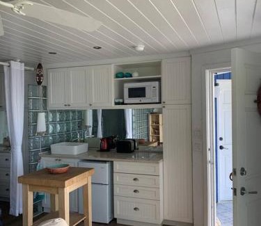 Westwind Apartment | Beach'nBarefoot (Love Beach) - nestled on the beach