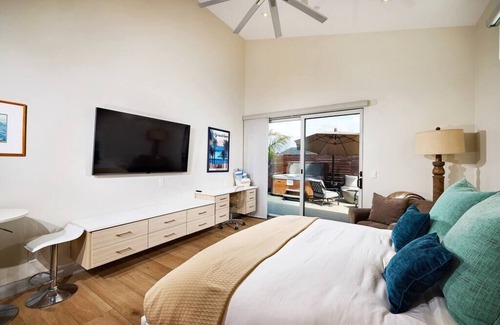 Leucadia House | Beach Oasis, Private Hot Tub