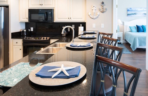 Lower Grand Lagoon Condo | Beach Oasis, Treasure Island, Second Floor! 2BR/2BA , Sleeps 8. Beach chair svc