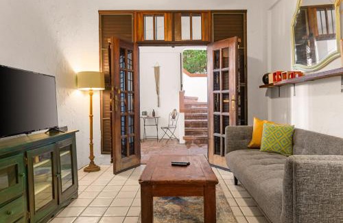 Parque Apartment | Beach Pad w Patio, walk to everything! GEN AC - 20 Down