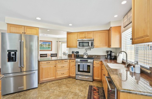 Crown Point Condo | Beach Perfection | Private Spa, Rooftop Views, Outdoor Kitchen & Garage Parking