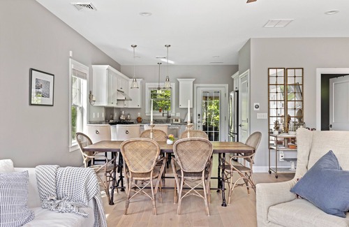 Arundel House | Beach Plum-Elegant Coastal Escape