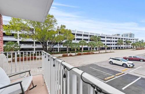 East Fort Lauderdale Apartment | Beach, Pool & Las Olas Getaway