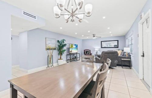 East Fort Lauderdale Apartment | Beach, Pool & Las Olas Getaway
