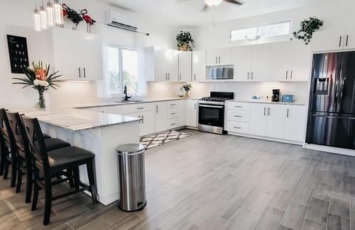 Yobain House | Beach Rental - Pet Friendly