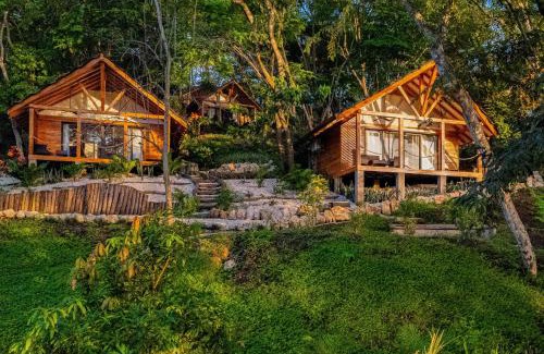 Playa Naranjo Resort | Beach resort playa Leona