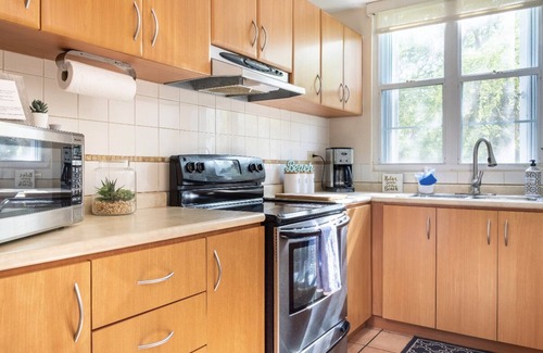 Mediania Alta Apartment | BEACH RESORT. Walk to beach+Pool+WiFi+AC+free PK