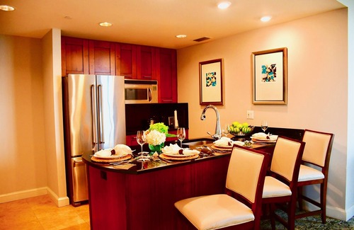 Singer Island Condo | Beach resort, water sports, fishing, pools, bar, gym,restaurants,tiki bar,