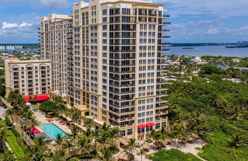 Singer Island Condo | Beach resort, water sports, fishing, pools, bar, gym,restaurants,tiki bar,