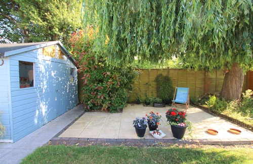 Mudeford House | Beach Retreat, centrally located in Mudeford and pet friendly