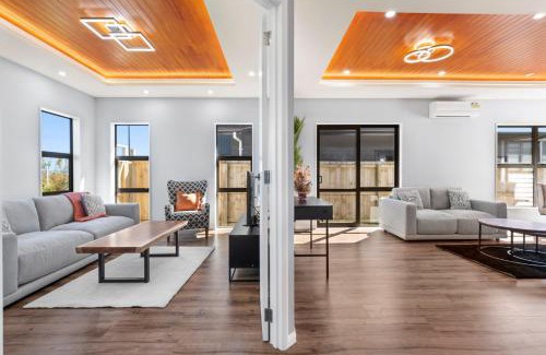 Clarks Beach House | Beach Revival - Clarks Beach Holiday Home