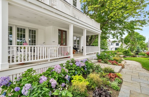 Cape Porpoise Apartment | "Beach Rose", Luxurious 2-BR in Historic Cape Porpoise