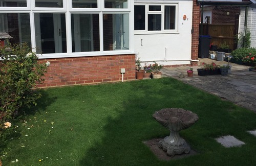 Swalecliffe House | BEACH ROSE VILLA - NEWLY REFURBISHED - 2 Bed Holiday Home