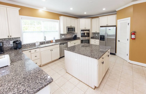 Sandbridge House | Beach Seclusion at its best- Sandbridge