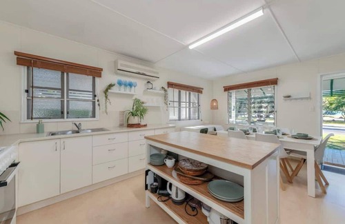 Innes Park House | Beach Shack by the Sea Innes Park