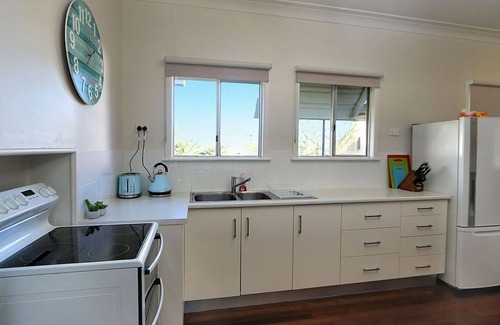 Bargara House | Beach Shack On 115 Esplanade