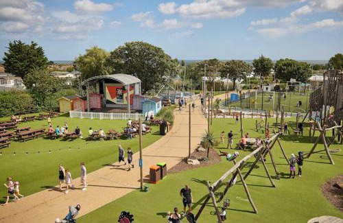 Caister-on-Sea Resort | BEACH SIDE CARAVAN - haven - Caister on sea