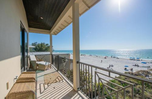 Bradenton Beach House | Beach Side Paradise