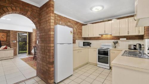 Woorim House | Beach Side Pet Friendly Hideaway