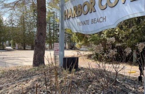 Harbor Springs House | Beach/Ski Home in Harbor Springs