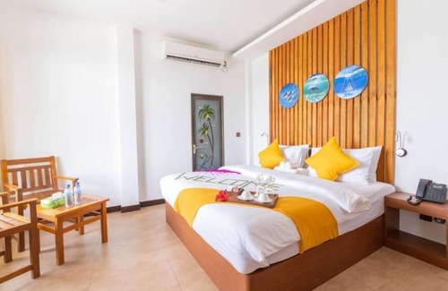 Gulhi House | Beach Stone