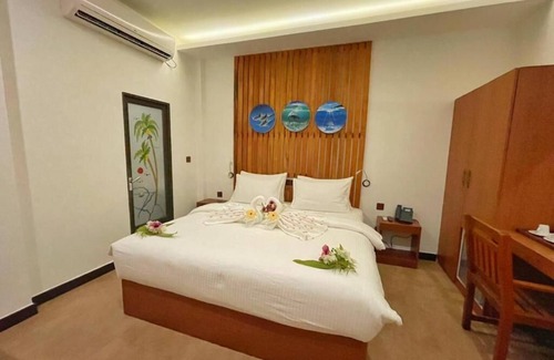Gulhi House | Beach Stone