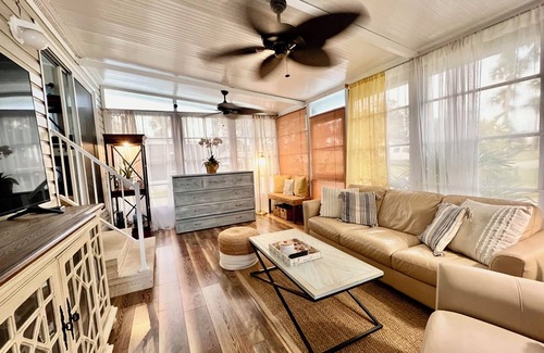 North Fort Myers House | Beach Themed Cottage North Fort Myers