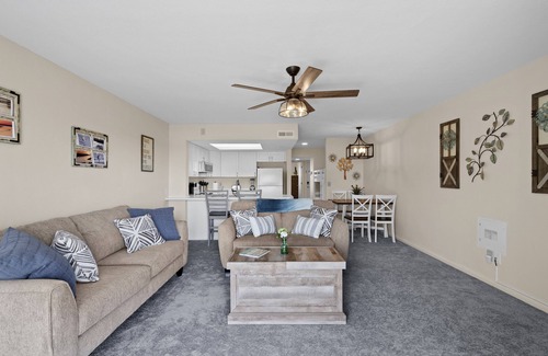 Surf City Condo | Beach Therapy- Surf Condos, Steps to beach! Includes linens!