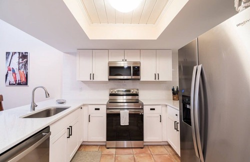 Cocoa Beach House | Beach Townhome Steps from Downtown Cocoa Beach