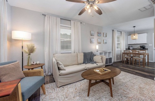 Colington Apartment | Beach Twin A | Clean & Cute | Hot tub