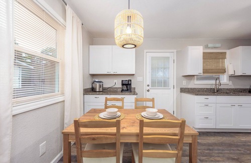 Colington Apartment | Beach Twin A | Clean & Cute | Hot tub