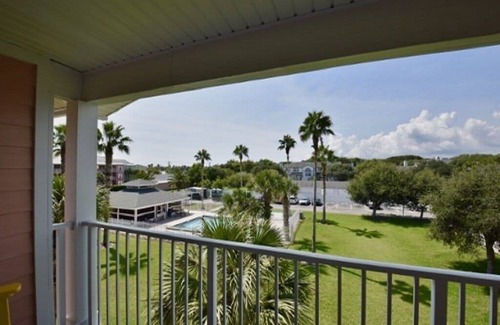 St. Augustine Beach Apartment | Beach Getaway - Two Bedroom Apartment, Sleeps 4