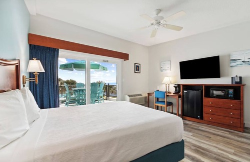 Atlantic Beach Hotel | Beach Vacation Awaits! Relaxing Ocean View Suite with Pool & Pet Friendly