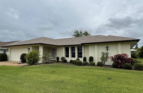 Englewood House | Beach Vacation House - Minutes from the Beach and Hiking trails