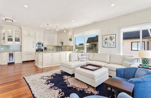 Solana Beach Condo | Beach View Beauty- Incredible Ocean Views, Easily Accessible with A/C, Pool