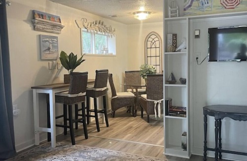 Biloxi Apartment | Beach view+clean+adorable#EASY