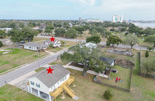 Gulfport House | Beach View Cottage Perfect for Family & Friends!