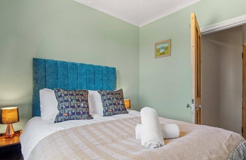 Southwick Apartment | Beach View House with Free Parking | By My Getaways