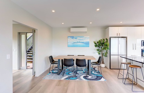 Paihia House | Beach View on Binnie