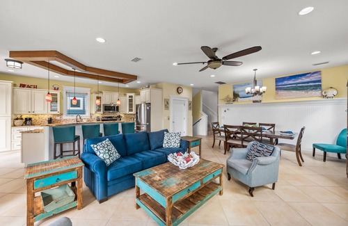 Holmes Beach House | Beach View Retreat! 5BR Home with Pool, Spa, Rooftop Deck and Walk to Beach