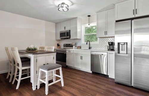 Baxter House | BEACH|Views|Hot Tub|Heated Plunge Pool f| Kayaks