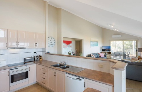North Narooma House | Beach Views of North Narooma
