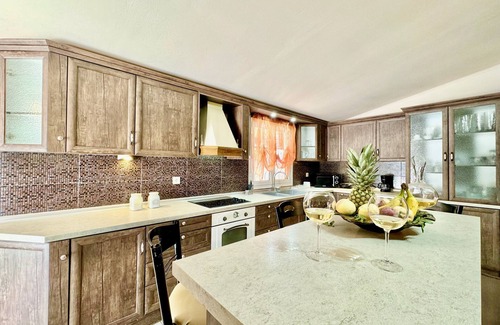 Ipsos Villa | Beach Villa Night Flower with private pool