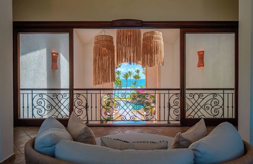 Cabrera Villa | Beach Villa specializing in weddings, milestone & corporate events.